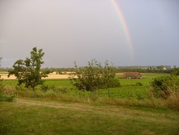 Regenbogen - 07.07.2008, ca. 21.00, Blickrichtung Südost.